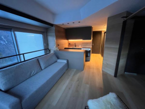 Suite 1400